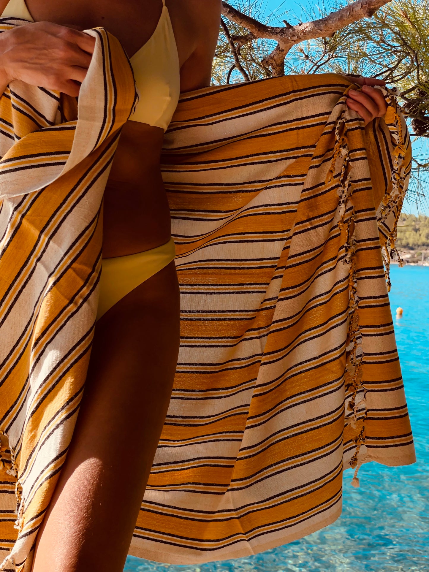 SUNDAZE Handwoven Hammam Towel