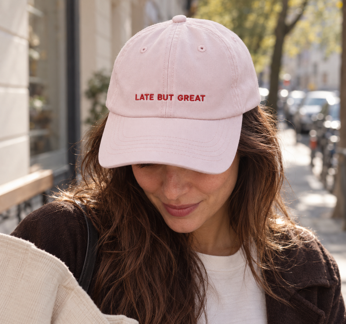 Personalisierte Light Pink Cap "Late But Great" HELLO TURCO