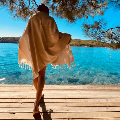 BESTE - Handwoven Turkish Towel for Luxurious Sauna Experiences