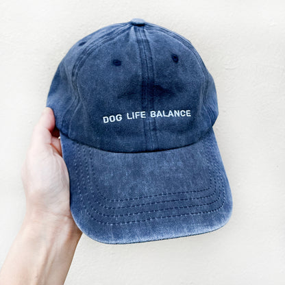 Personalisierte dunkelblaue Basecap "Dog Life Balance"