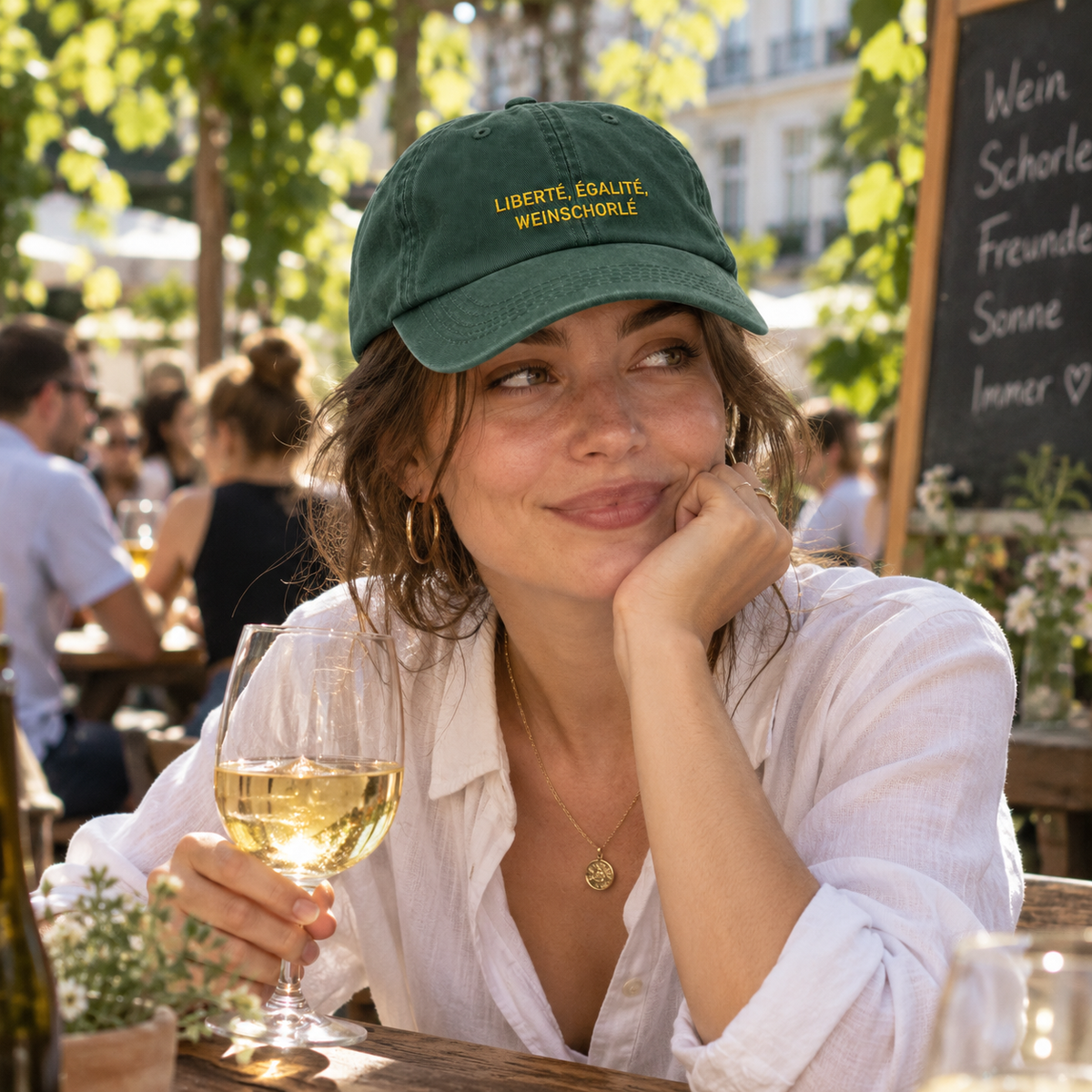 Personalisierte Green Cap "Liberté Egalité Weinschorlé'" HELLO TURCO