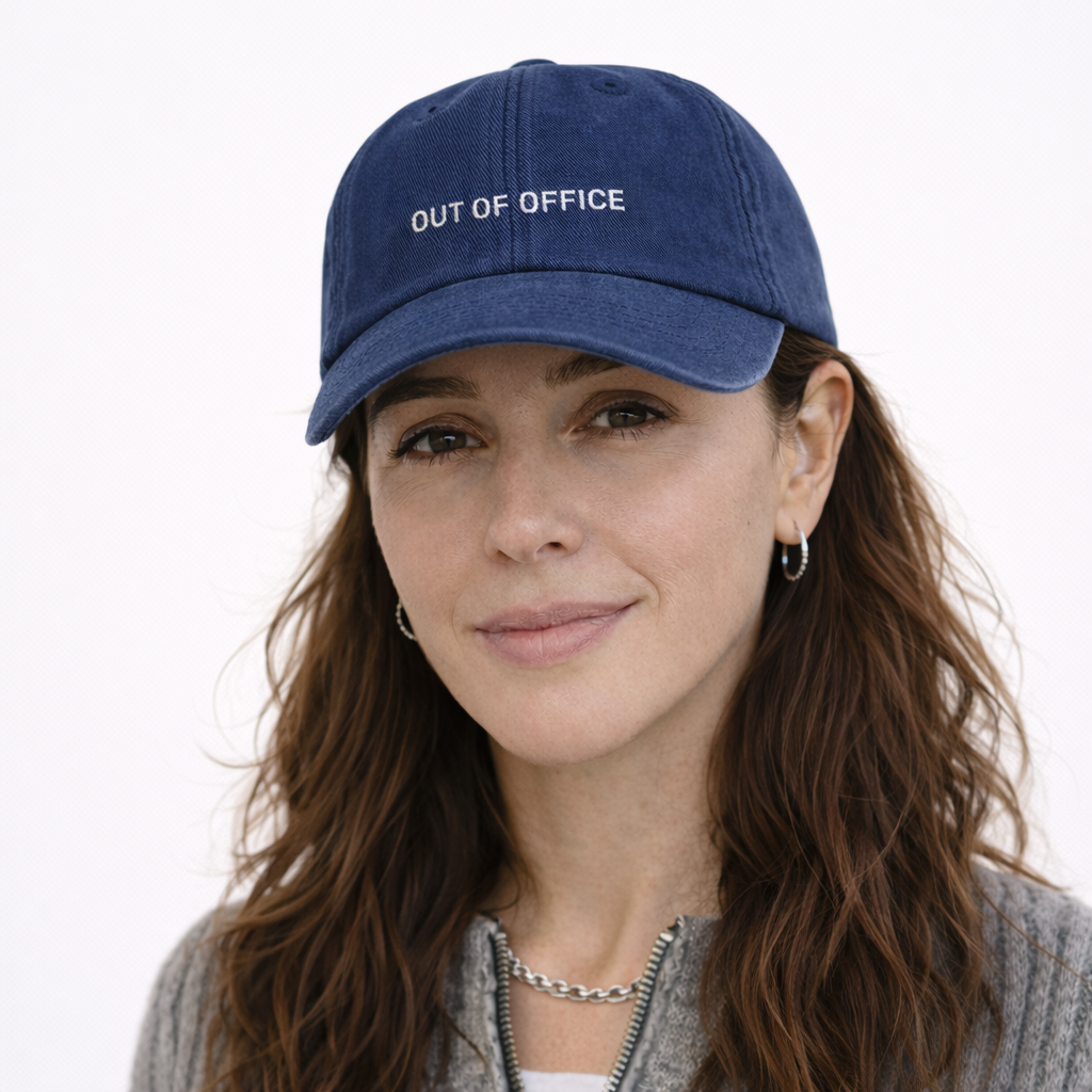 Personalisierte Vintage Navy Cap "Out Of Office" HELLO TURCO