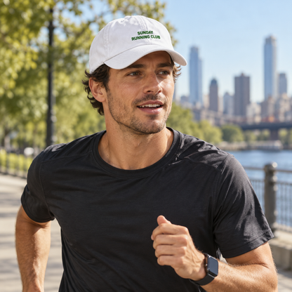 Personalisierte White Cap "Sunday Running Club" HELLO TURCO