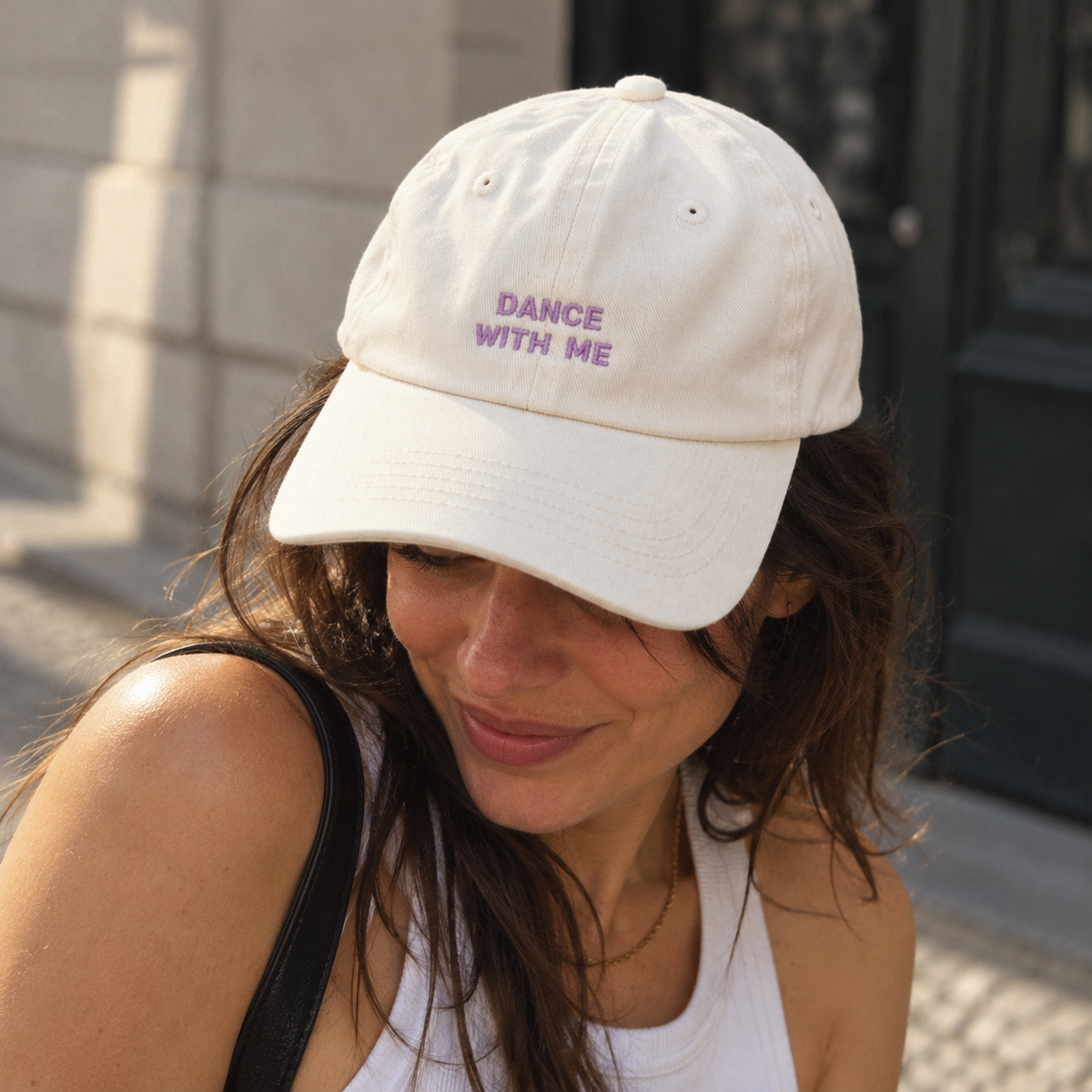 Personalisierte Offwhite Cap "Dance With Me" HELLO TURCO