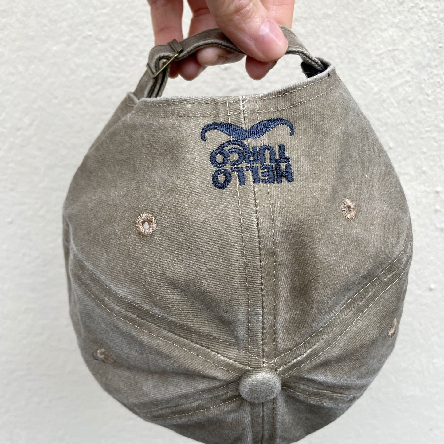 Personalisierte beige Basecap "The Walking Dad"