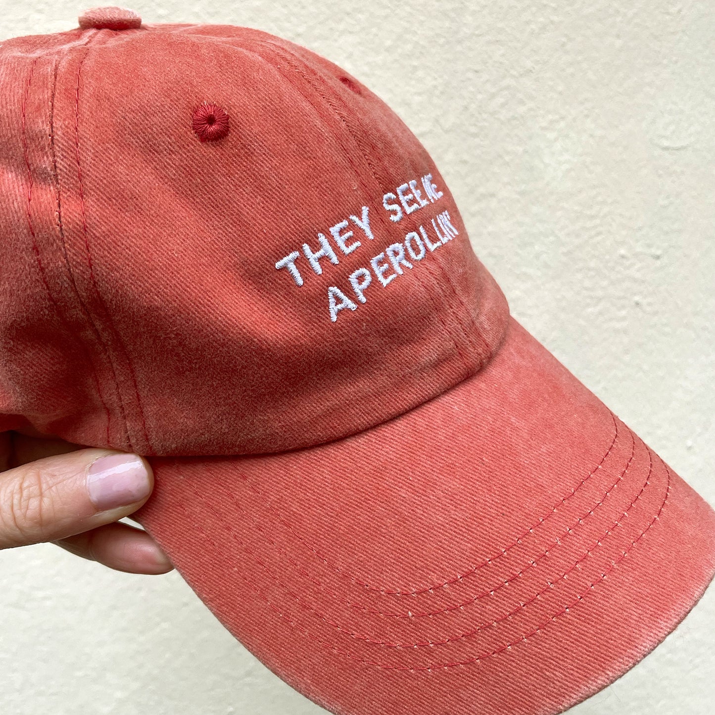 Personalisierte orange Basecap "They See Me Aperollin"