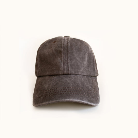 Braune Basecap im Stonewashed-Look