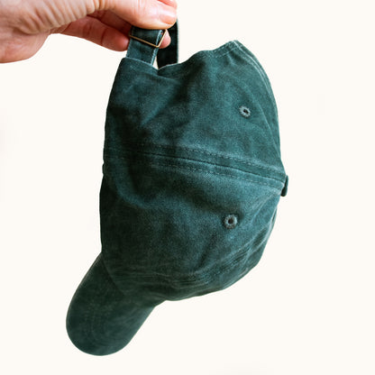 Personalisierte grüne Basecap "Too Old For DiCaprio"